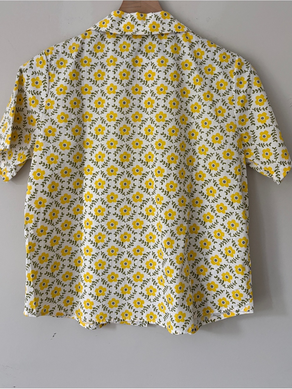 Tulip B Button-down Floral Top - S - Picture 2 of 7
